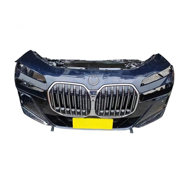 Suitable for the latest For BMW 7 Series G70 front bumper radiator plastic body kit car parts old and new condition - Image 6