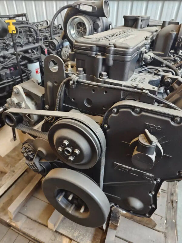 Dongfeng 380Hp ISL9.5 Complete Truck engine - Image 6