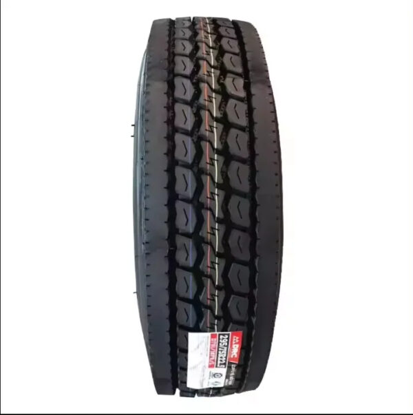 Factory Directly Wholesale Technical Passenger Car Tire Durability Passenger Car Tire Lt23570R16 - Image 2