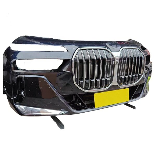 Suitable for the latest For BMW 7 Series G70 front bumper radiator plastic body kit car parts old and new condition - Image 3