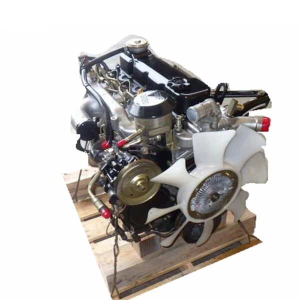 Good Condition Used TD27 Diesel Engine in Stock TD27T for Nissan Wooden Box Truck 96 Mm * 92 Mm 230 Nm 243 Nm TD27 TD2T JP 74kw