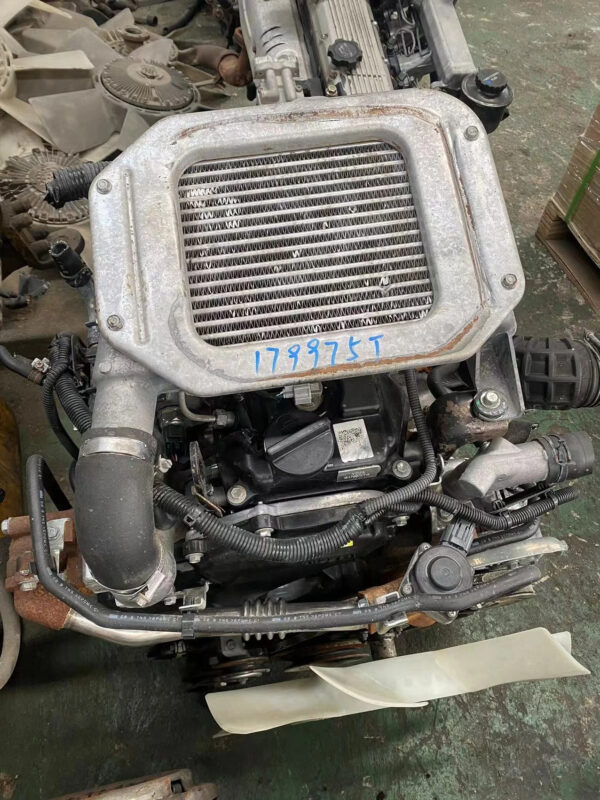 Good Condition USED GENUINE YD25 DDTI Car Engine in good condition used for Navara - Image 2