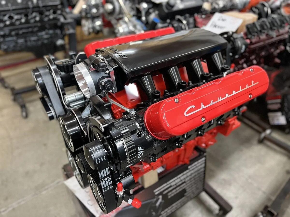High Quality 2024-2025 Orange 6.0L V8 Engine Water-Cooled Multi-Cylinder 4 Stroke High Rigidity Machinery Power Unit - Image 2