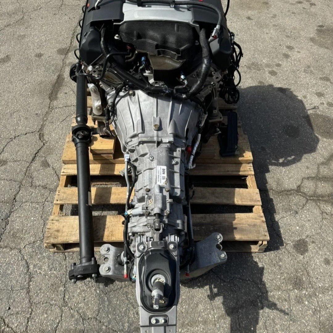 Camaro 250cc Water-Cooled Multi-Cylinder V8 Electric Start Engine Assembly with Intake Manifold Ready for Replacement - Image 3